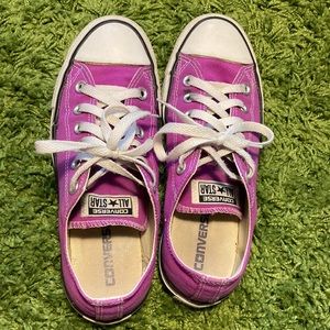 Magenta Converse All Star Low Tops SizeWo8/Mens6
